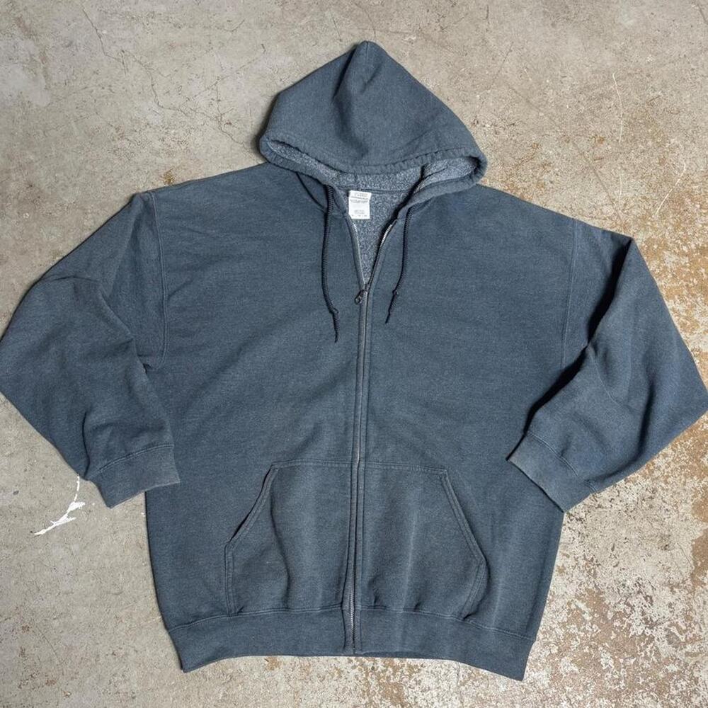 Y2k gildan gray zip up